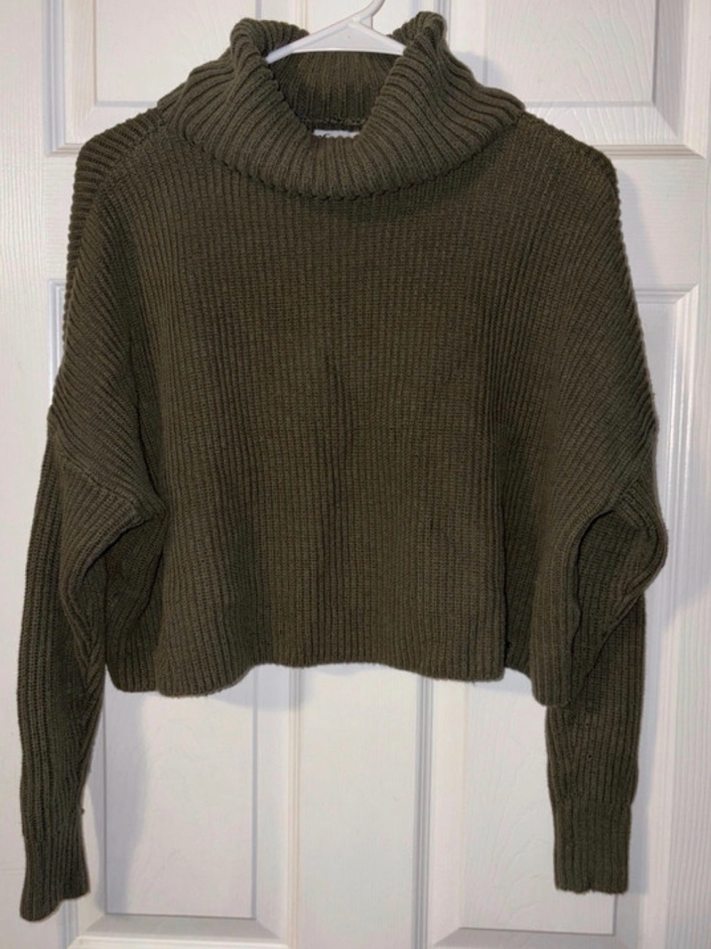 Hollister Olive Green Cropped Turtleneck Sweater